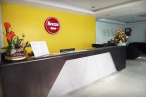 Brezza Hotel Lumut - Image 2
