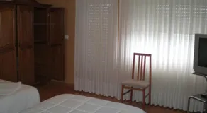 Hostal Catro Ventos - Image 2