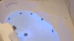 Suite 50 Nuances Avec Balnéothérapie Pour 2 - Image 5