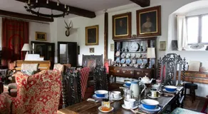 Johnby Hall - Image 2