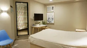 China HK Motel - Image 5