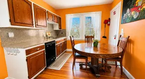 Victorian Condo - Image 4