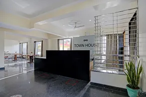 Townhouse Merriment Near ISKCON Temple Noida - Image 5