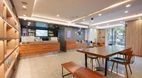 Hanting Premium Hotel Shanghai Pudong Airport Chenyang Road - Image 4