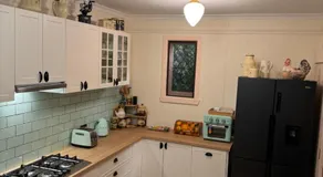 Lee Manor - Image 4