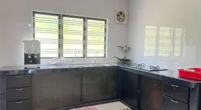 Padang Temu Near TOWN Homestay 9pax @ ExcluSuites Malacca - Image 5