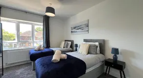 Brand New, Immaculate 3 Bed 3 Shower room House - Image 2