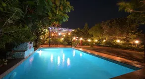 Lifeline Villas - Valley View Luxurious 3bhk Surrounded by strawberry farms - Image 2