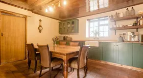 Portland Manor - Image 5