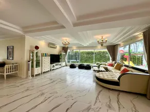 5 Bedrooms Villa 5 min walk to Bangtao beach - Image 3