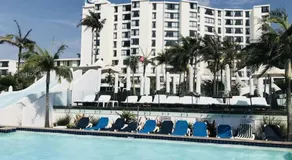 Umhlanga Beach Front 4 Sleeper - Image 3