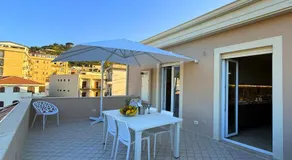 Amira Star Luxury Penthouse - Image 3