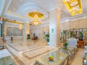 Vienna International Hotel Guangdong Zhanjiang Renmin Avenue Dingsheng Plaza - Image 2