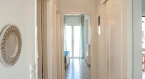 Sunflower apartment by the sea - Image 3
