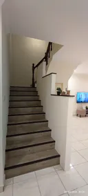 Bliss Homestay Miri - 3 Bedroom Double Storey Corner House with Netflix, Wi-Fi & hot water - Image 5