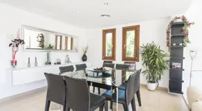 Kinderfreundliche Villa mit Grill, privatem Pool und Whirlpool | Haustierfreundlich - Image 3