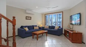 Jimmys Beach Escape - Image 2