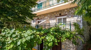 Petra Mare Apartments - Image 3