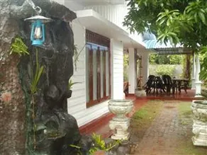 Rock Cascade - Home Stay - Image 3