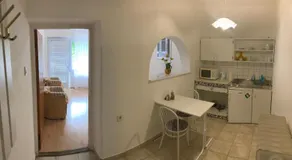 Friends Villa Apartments - Image 4