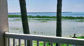 Blue Bay Inn and Suites - Image 5