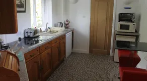 Pear Tree House Studio - Image 5