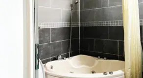 Ngoc Kha Tu 1 Hotel - Image 4