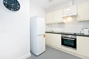 Eldon Chambers Pod 5 by City Living London - Image 4