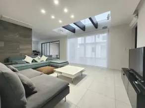 Luxury Villa 223 - Image 2