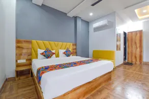 FabHotel Utsah - Image 2