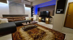 Luxury Home - Image 2