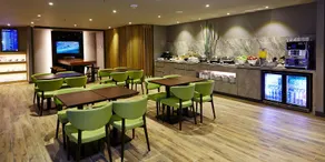 Private Resting Suite, Plaza Premium Lounge - Gateway@klia2 - Image 3