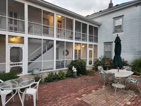 Hawthorne Inn - Image 2