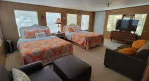 Southern Comfort Inn & Resort - Image 2