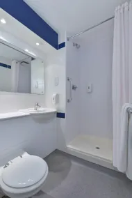 Travelodge Carlisle Todhills - Image 5