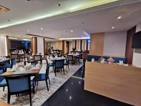 Vercure Hotel فندق فيركيور جده الحمراء - Image 2