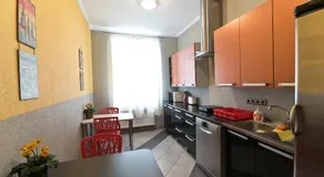 Happy Hotel - Image 2