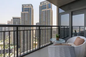 Skyline Huge 1 Bedroom Apartment Creek - Image 4