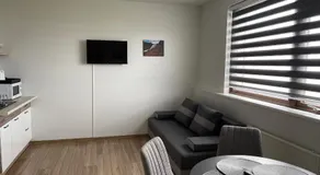 Helgrindur Guesthouse - Image 4