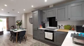 Bournemouth cottage 6mins from beach, free parking - Image 3