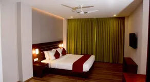 HOTEL EMERALD PALACE - Image 2