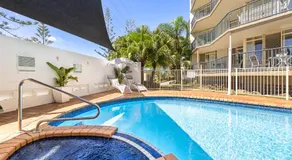 Bayview Beach Holiday Apartments - Image 3