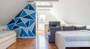Duplex 3 Bed 2 Bat Apt Steps from Lincoln Square - Image 2
