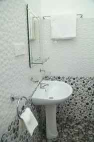 Olu Villa Maggona - Image 5