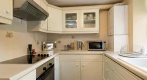 Southcot - Image 4