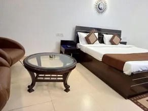 Skylark Hotel by Gabrian Hotels - Image 2