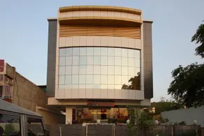 Hotel Sheela Shree Plaza - Image 5