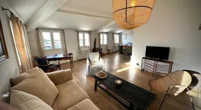 Stunning 80m apartment with sea view - Image 2