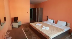 Gelov Hotel - Image 2