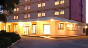 Euro Hotel - Image 3